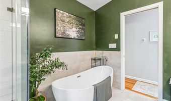 11 Noto Dr, North Providence, RI 02904