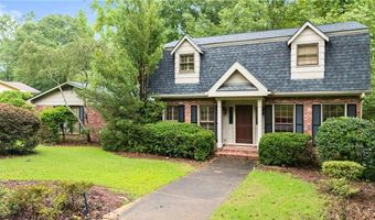 1217 FERNDALE Dr, Auburn, AL 36832