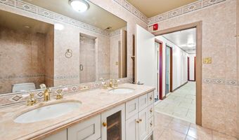 5091 UMBRIA St D, Philadelphia, PA 19128