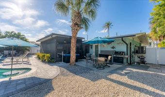 154 CRESCENT Dr, Anna Maria, FL 34216