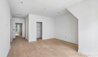 1539 Crystal Rd, Charlotte, NC 28205