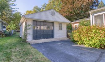 3389 Beaumont Ave, Ann Arbor, MI 48105