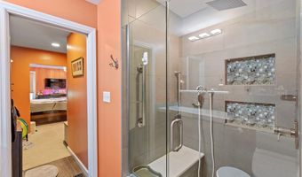 608 Highview Circle Dr, Ballwin, MO 63021