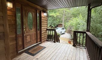 940 Daniels Crk, Banner, KY 41603