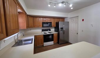 9 GRISTMILL Dr, Dover, DE 19904