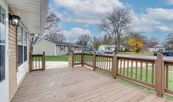 2148 Champagne Dr, Ann Arbor, MI 48108