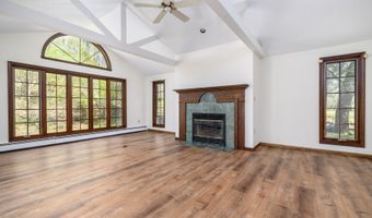 200 Chipman Dr, Cheshire, CT 06410