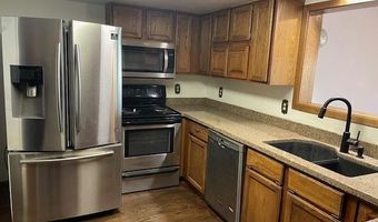 1020 Carriage Ln, Casper, WY 82609