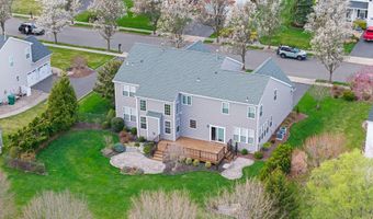16 Heritage Dr, Allentown, NJ 08501