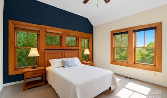 32 Delano Rd, Asheville, NC 28805