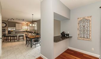 733 Castle Ridge Dr, Ballwin, MO 63021