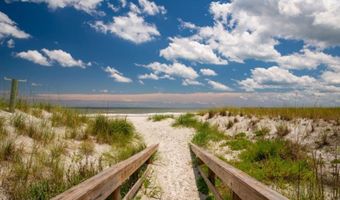 451 WHITING Ln, Atlantic Beach, FL 32233