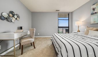 1016 WAYNE St 1007, Arlington, VA 22204