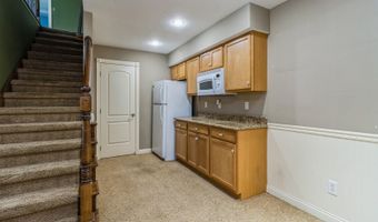 221 19th St SW, Altoona, IA 50009
