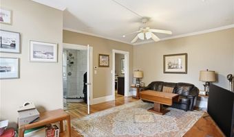 192 Washington Rd, Barrington, RI 02806