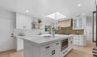 16430 Dorado Dr, Encino, CA 91436