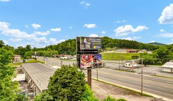 702 S White St, Athens, TN 37303