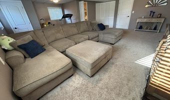 203 CEDARWOOD Ln, Antioch, IL 60002