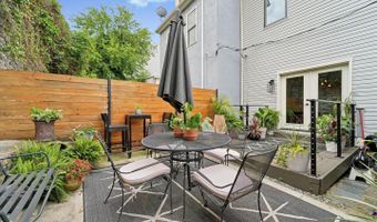3925 DEXTER St, Philadelphia, PA 19128