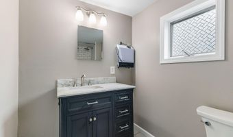 39 Fern Ave, Albany, NY 12205