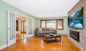 26 Altoona Ave, Staten Island, NY 10306