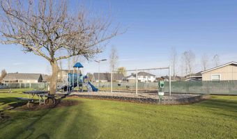 911 York # 82 St 82, Aumsville, OR 97325