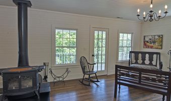 90 Taylor Ln, Alderson, WV 24910