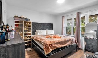 76 W 25th St, Bayonne, NJ 07002