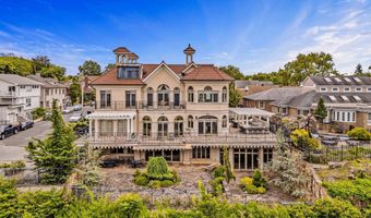 32 BENMORE Ter, Bayonne, NJ 07002