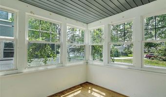 59 Colonial Ave, Cranston, RI 02910
