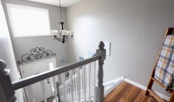 4 Sickle St, Andover, NJ 07801