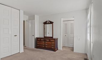 4301 GREENBERRY Ln, Annandale, VA 22003