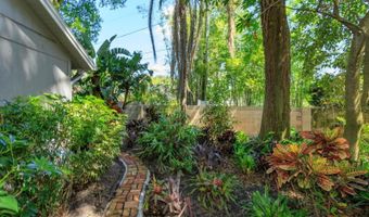617 RED OAK Cir 121, Altamonte Springs, FL 32701
