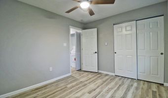 11 Pomona Dr, Barnegat, NJ 08005