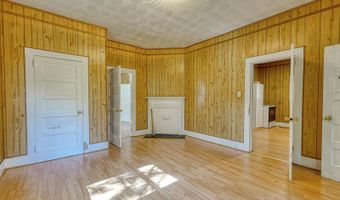 8120 2nd St, Boiling Springs, SC 29316