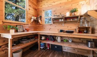 464 Collier View Rd, Cascade, ID 83611