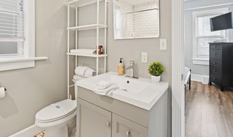 114 S Raleigh Ave, Atlantic City, NJ 08401