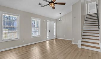 6618 Shady Ridge Ln, Austell, GA 30168