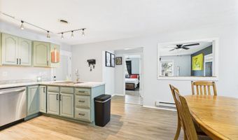 121 Woodland Dr, Hartford City, IN 47348