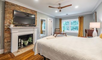 3729 Broadview Dr, Cincinnati, OH 45208