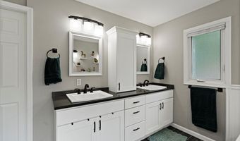 6150 Collins Cir, Anchorage, AK 99502