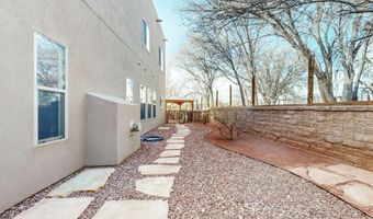 200 RIESLING Rd, Bernalillo, NM 87004