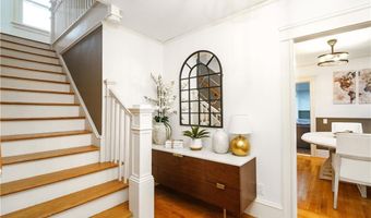 821 Post Rd, Warwick, RI 02888