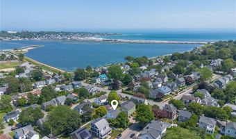 198 Gibbs Ave, Newport, RI 02840