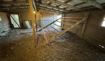 1320 Lake Dr, Ashland, OH 44805