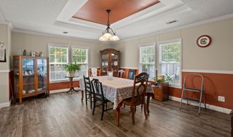 215 Hines Dr, Bonneau, SC 29431