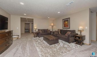 216 W Mountain Ash St, Brandon, SD 57005