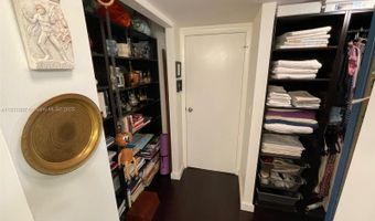 20335 W Country Club Dr 304, Aventura, FL 33180