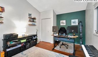 424 Clubhouse Dr, Banner Elk, NC 28604