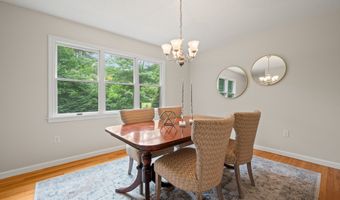 31 Grant Dr, Avon, CT 06001
